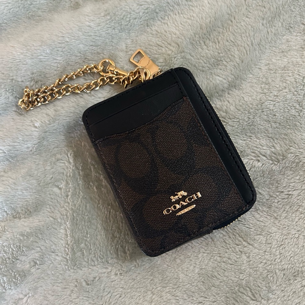 Coach Outlet Zip Card Case In Signature Canvas